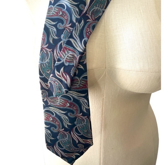 Christian Dior Monsieur Mens Silk Tie Blue Paisley Print Vintage Tie - Picture 3 of 9